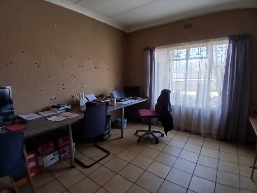 4 Bedroom Property for Sale in Kuruman Northern Cape